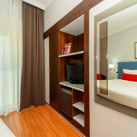 Royal Centro Congressi 4* Turín