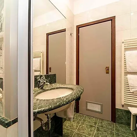 Hotel Royal Centro Congressi 4*