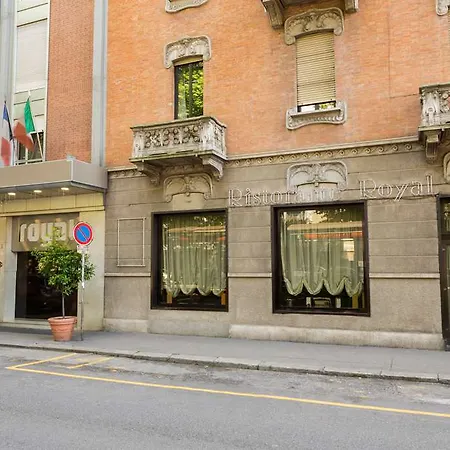 都灵皇家酒店 酒店 4*