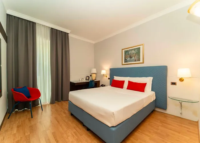 Royal Centro Congressi 4* Turin