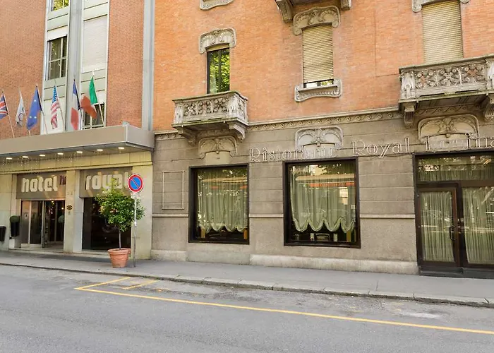 Royal Centro Congressi Hotel 4*